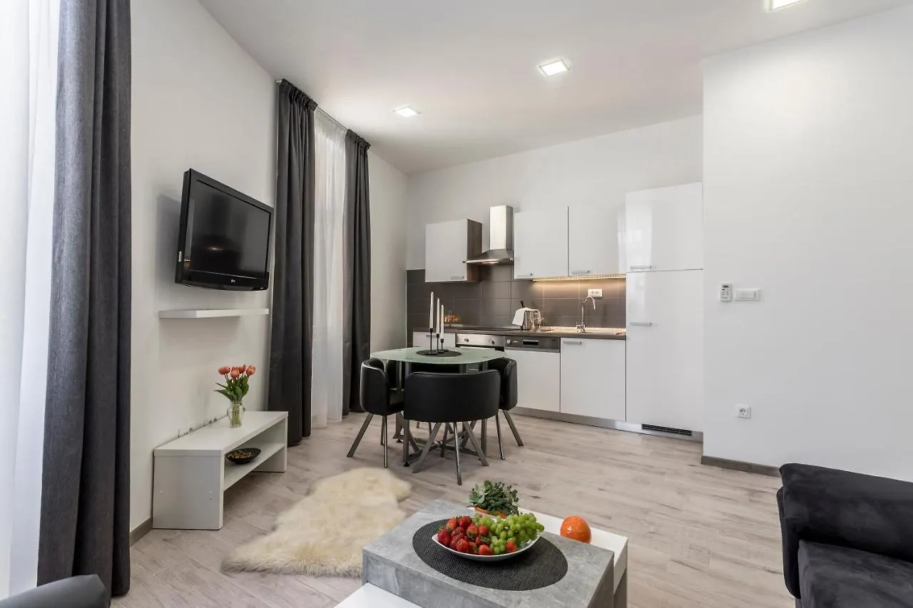 Apartments & Room Unicus I, Ii, III Split