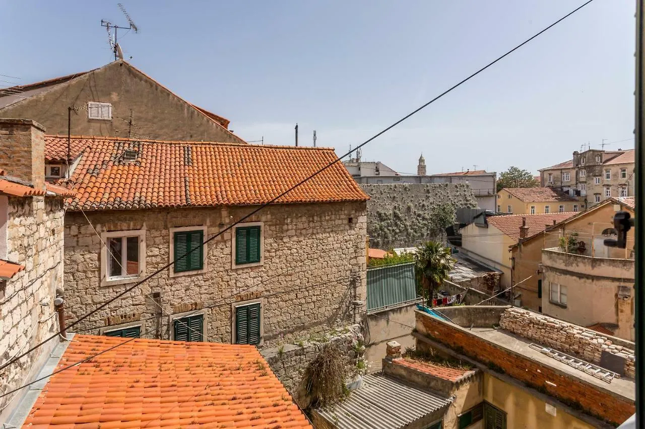 Apartments & Room Unicus I, Ii, III Split